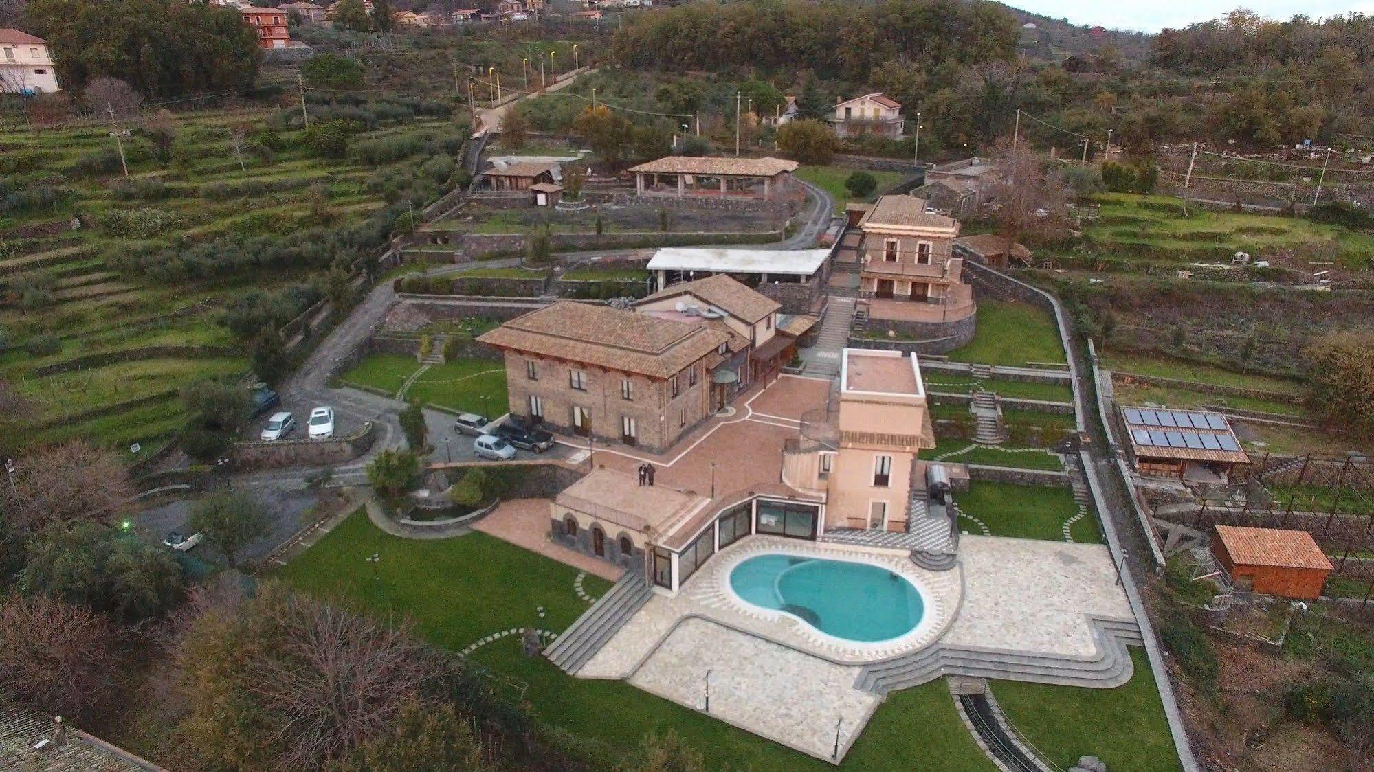 Antico Borgo Petralia *